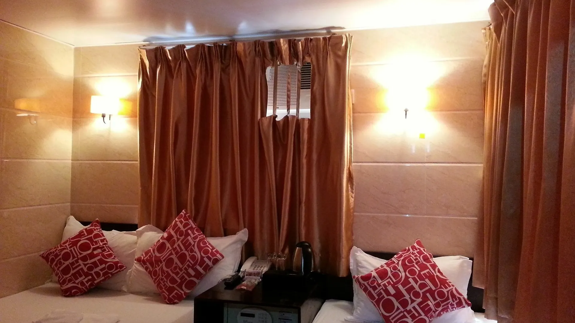 Smiley Inn Kowloon  Guest house