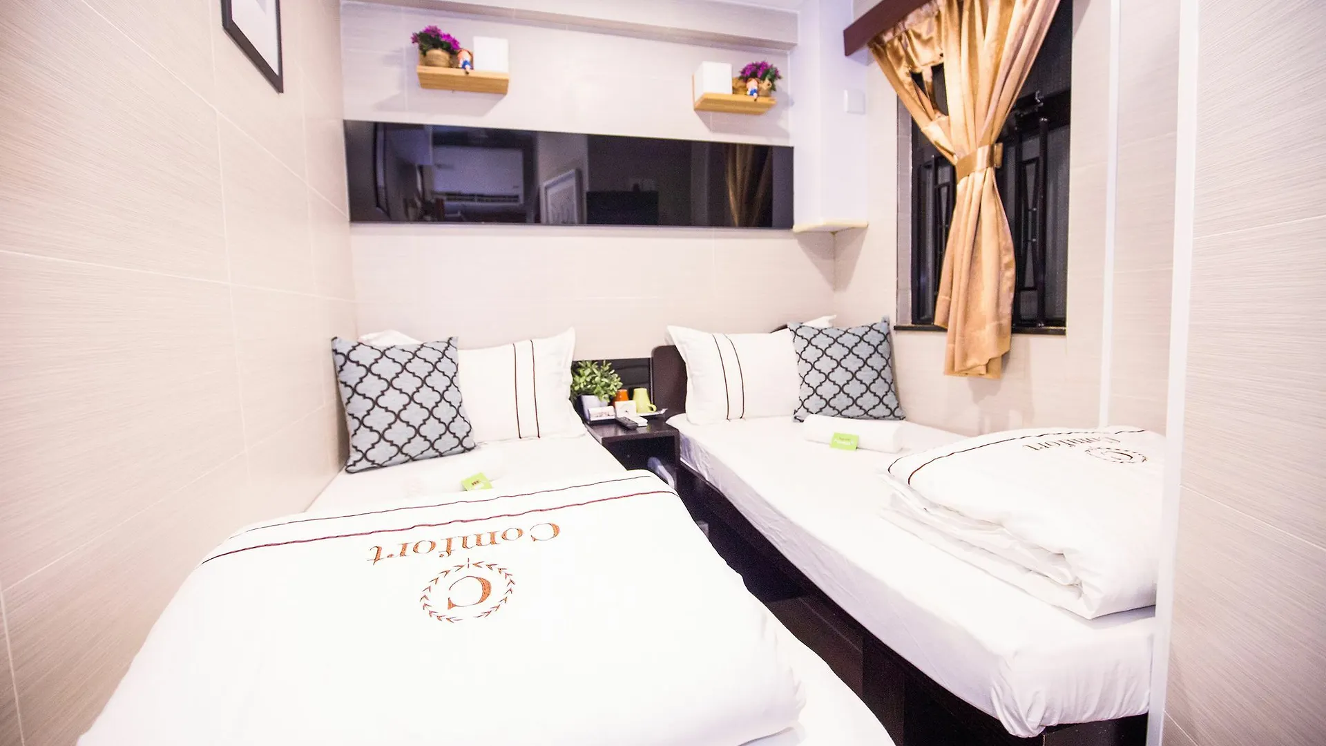 Smiley Inn Kowloon  Guest house