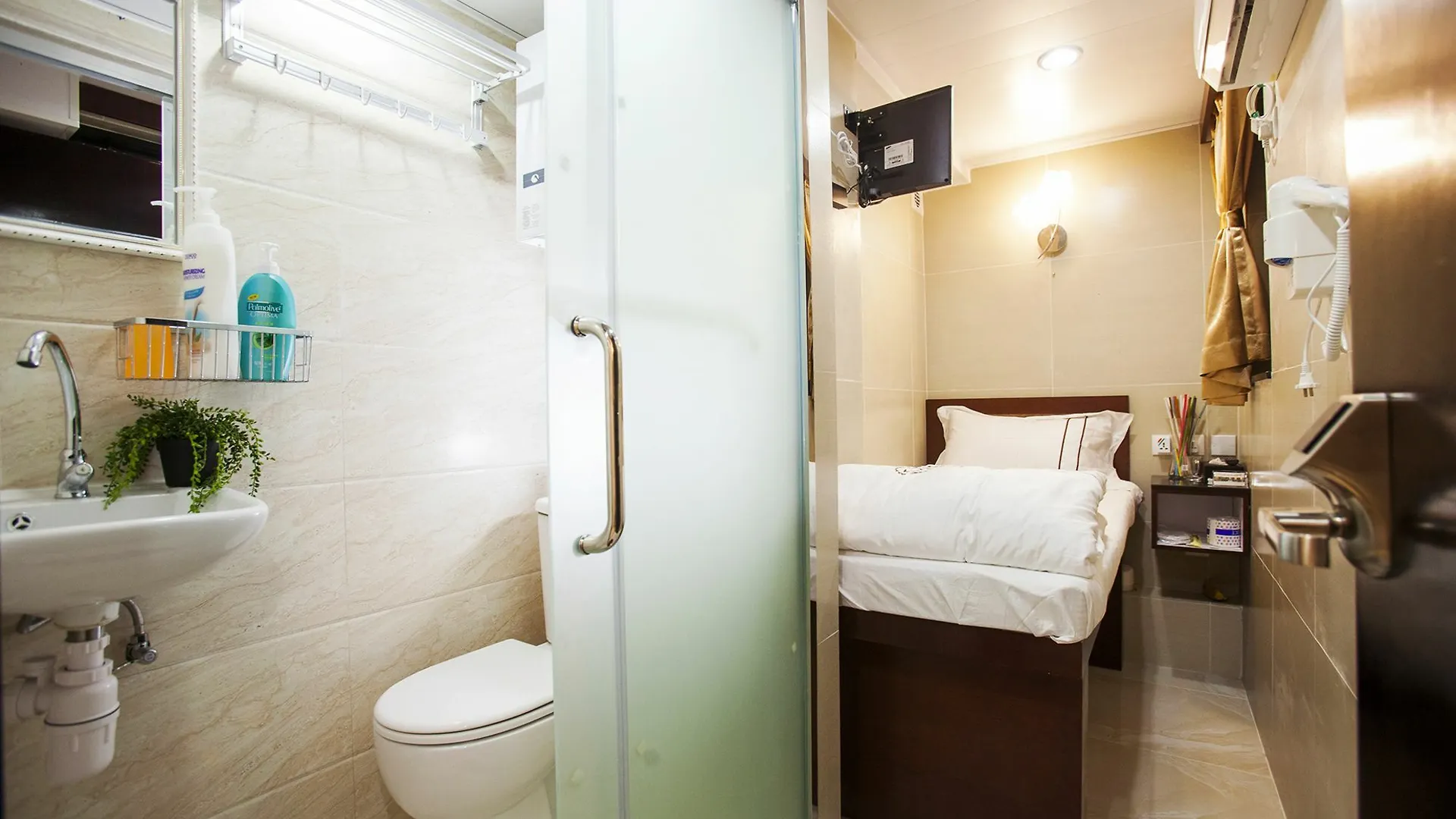 Smiley Inn Kowloon  Guest house